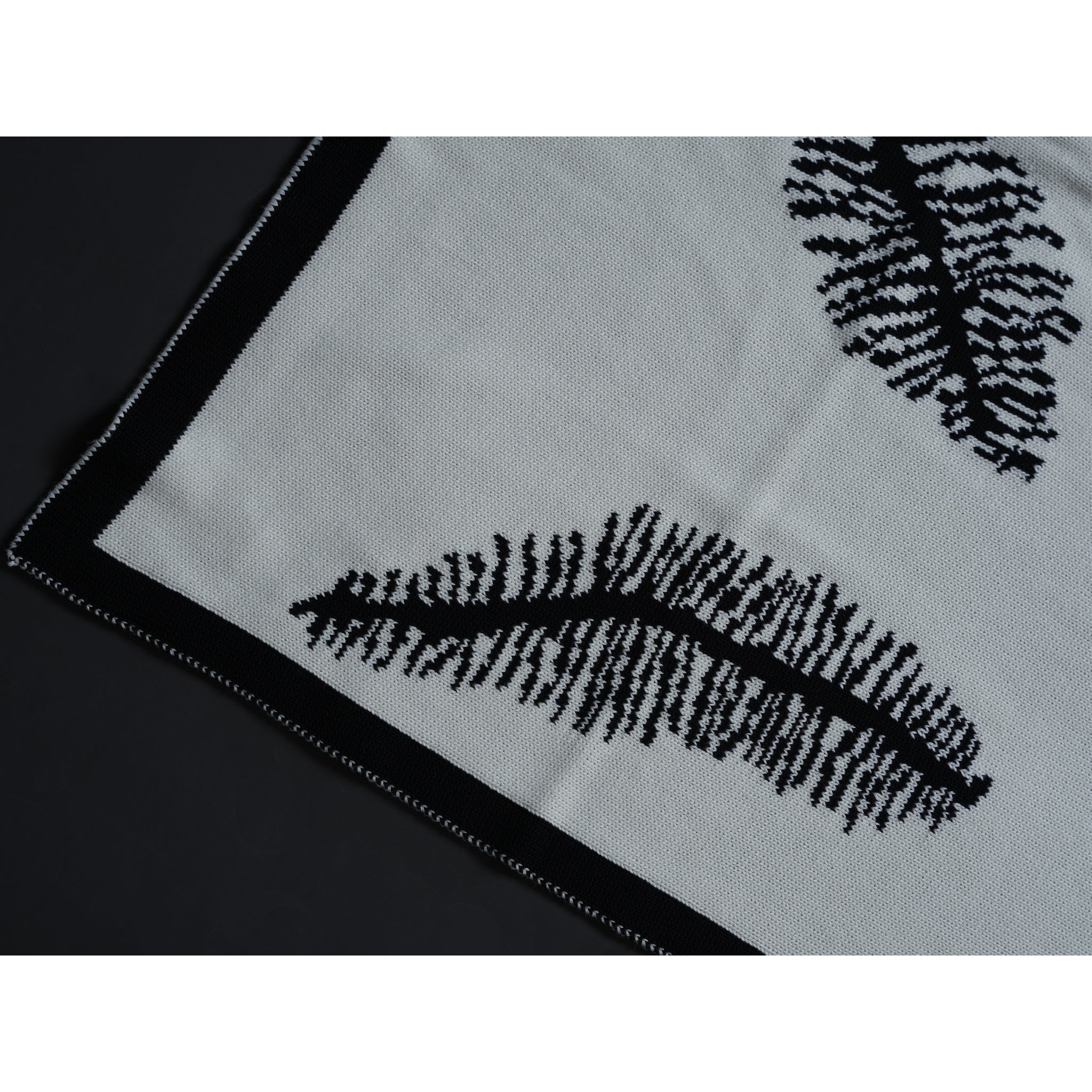 Inimini Feather Blanket Black and White Inimini Feather Blanket Black and White